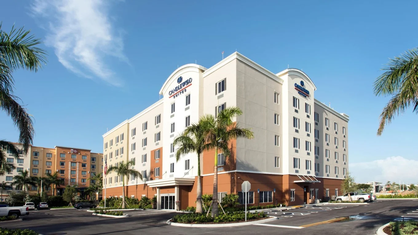 Candlewood Suites Miami Exec Airport Kendall exterior